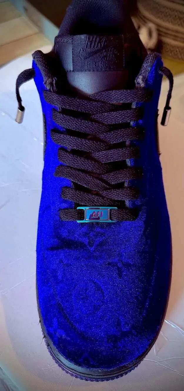 Custom NIKE LV AF1 · :Black leather with blue. Velvet overlay - Picture 2 of 5